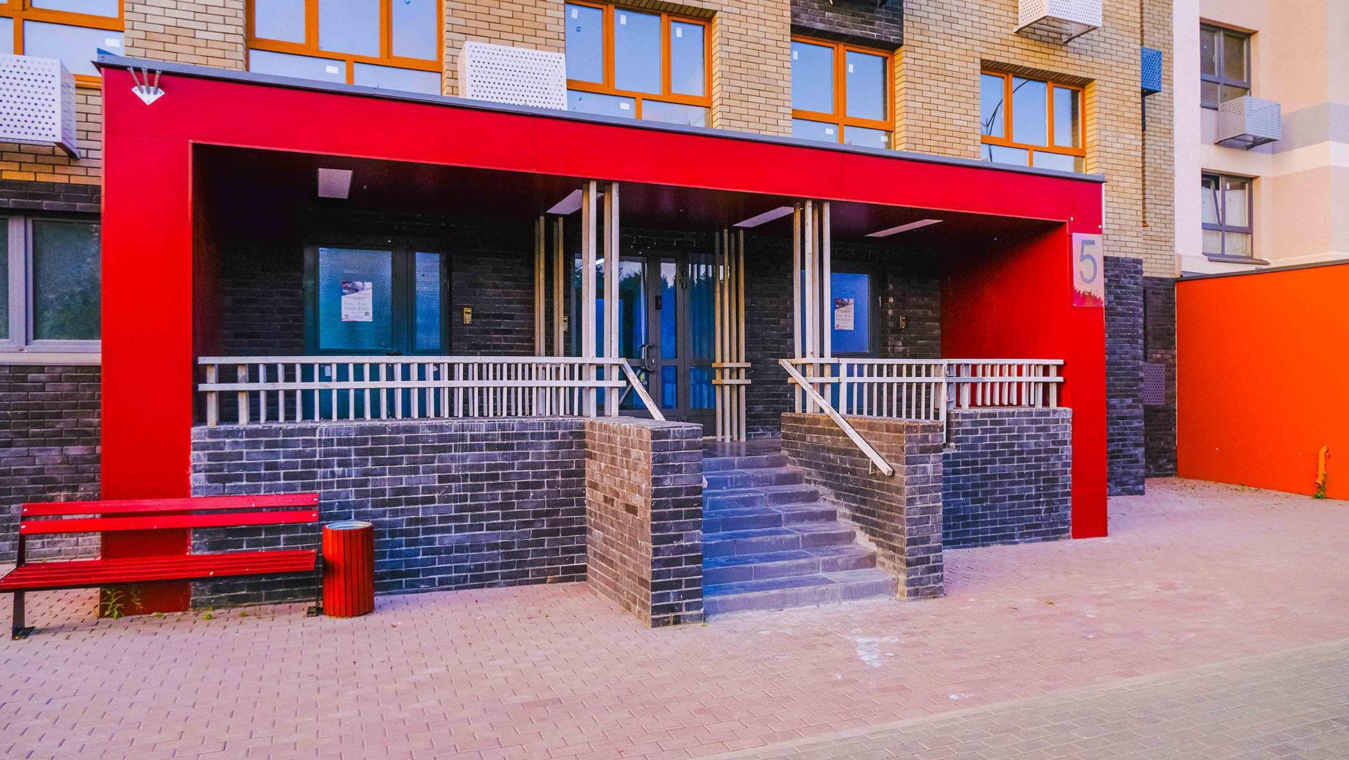 Снять  помещение свободного назначения