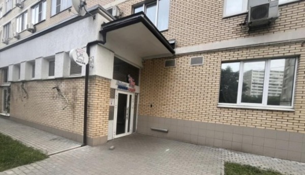 Снять  помещение свободного назначения