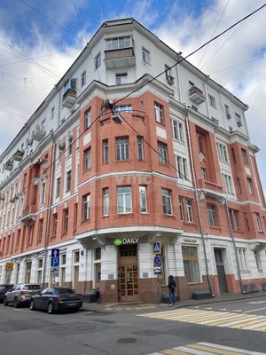 Снять  помещение свободного назначения