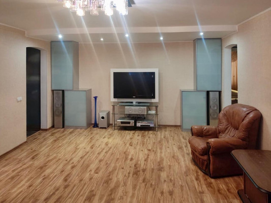 Купить 3-комнатную квартиру