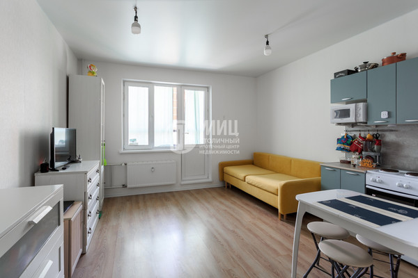 Купить --комнатную квартиру