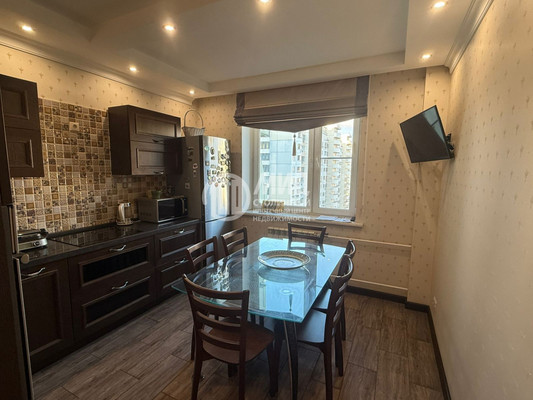 Купить 3-комнатную квартиру